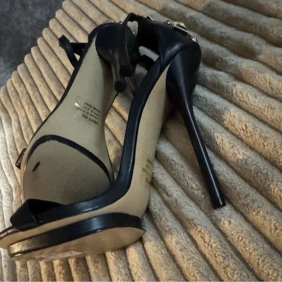 Elegant Black High Heels by Bakers - Picture 5 of 8